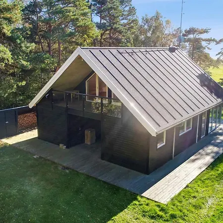 Aman - 100m From The Sea By Interhome